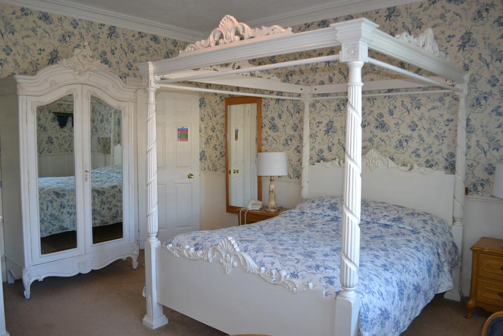 Cranleigh Hotel Reigate Extérieur photo