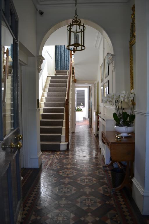 Cranleigh Hotel Reigate Extérieur photo