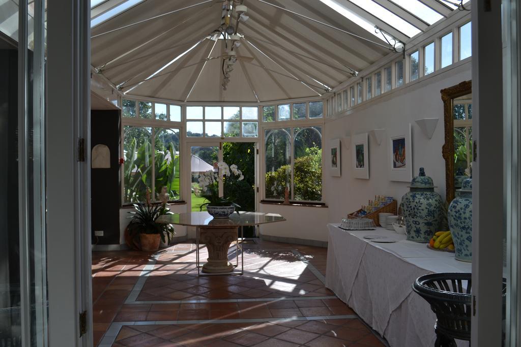 Cranleigh Hotel Reigate Extérieur photo