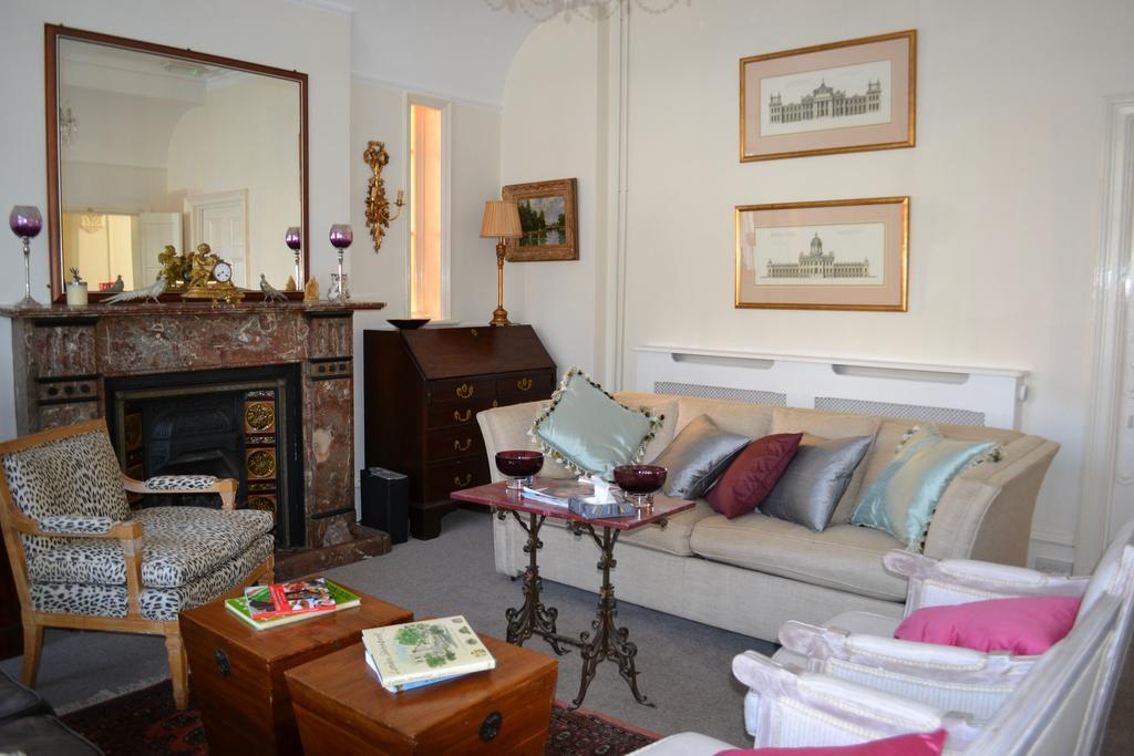 Cranleigh Hotel Reigate Extérieur photo